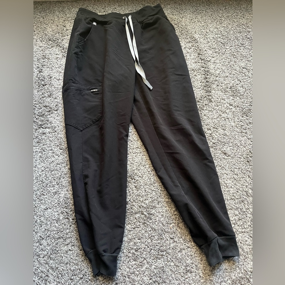 Figs Technical Collection Black Zamora Jogger Scrubs